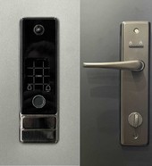vxodnaya-dver-eagle-lock-s-elektronnyim-zamkom-2.jpg